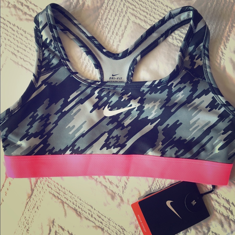 ❤️🏋 Nike Dri-Fit Medium Support Sports Bra