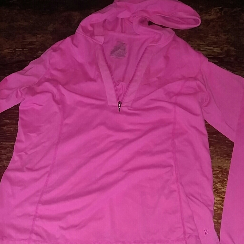 Lightweight Danskin Now pull over