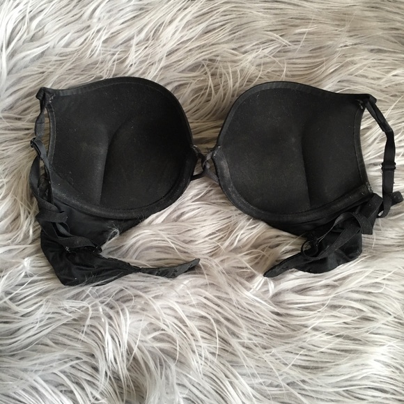 Victoria Secret black bombshell bra - Picture 2 of 3