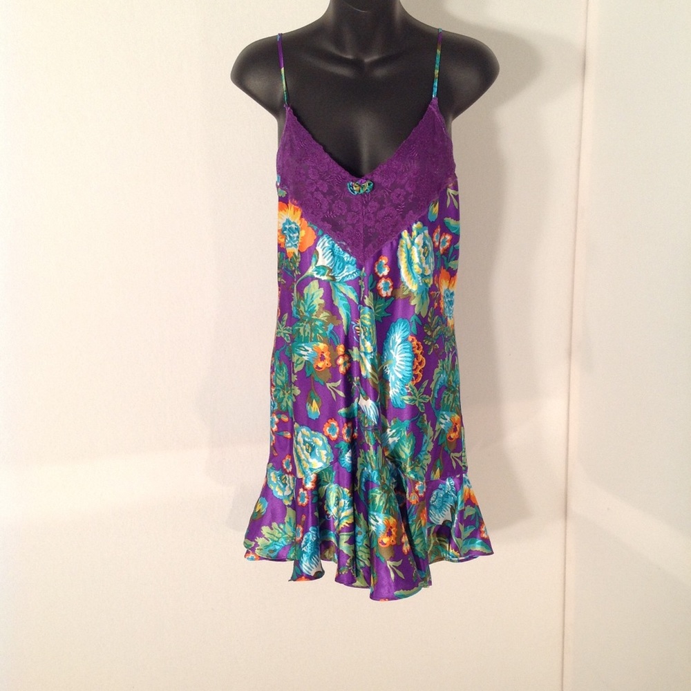 Victoria Secret Babydoll Teddy in satin with lace.