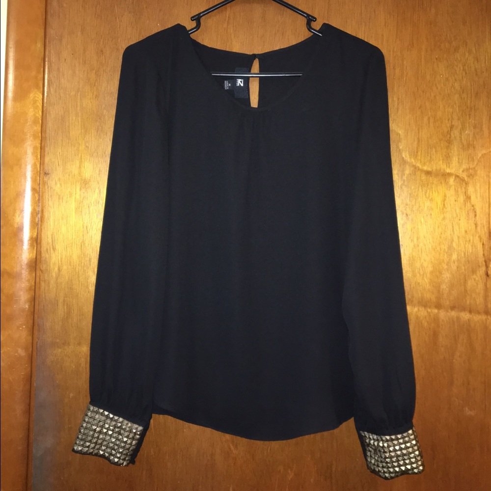Black blouse