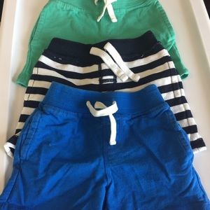Bundle (3) Crazy 8 cotton shorts 6-12 m