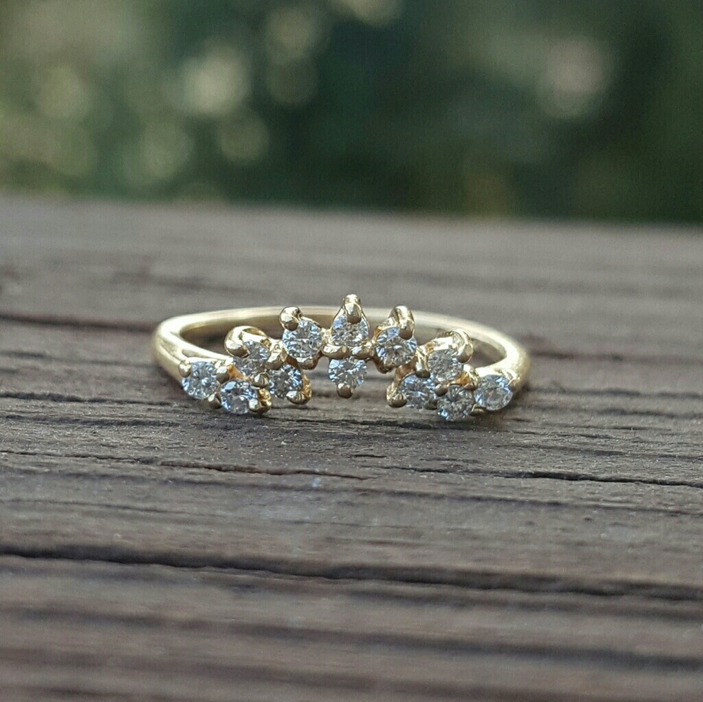 14k yellow gold diamond curved ring band