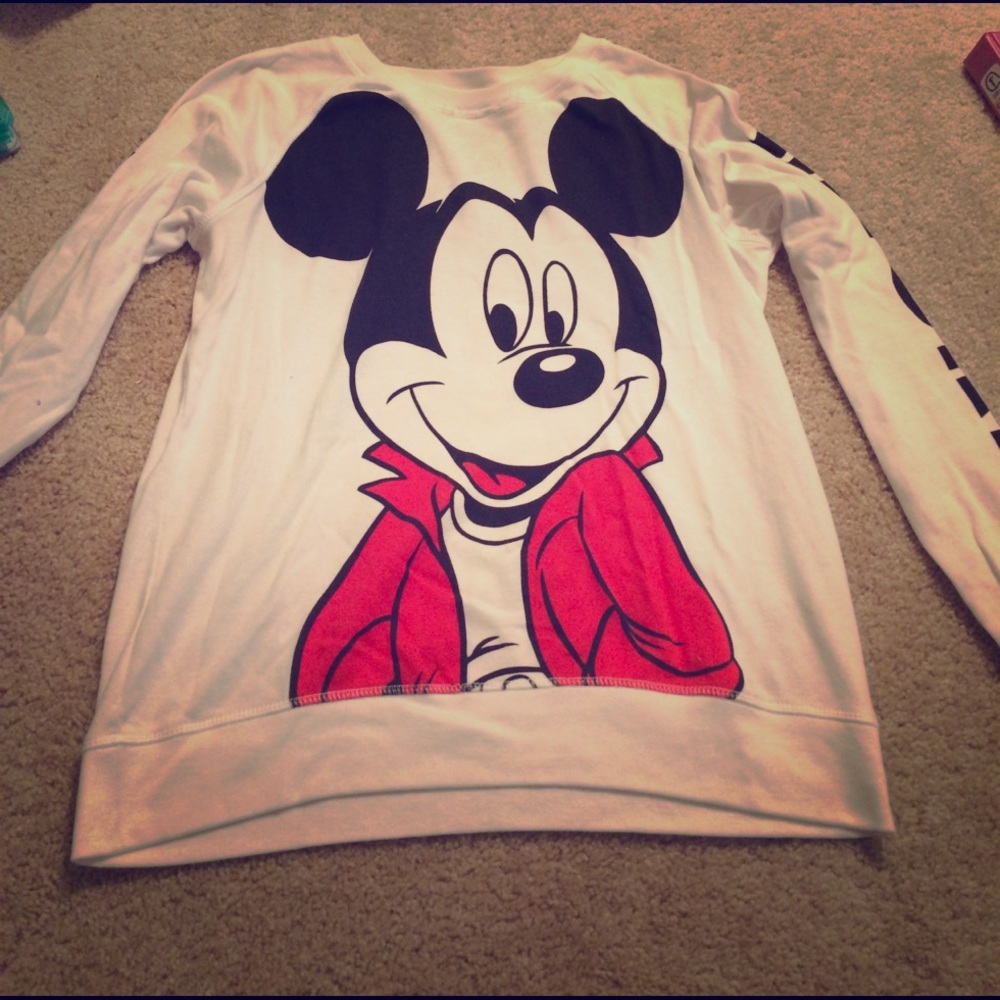 Long tee of mickey. Unworn