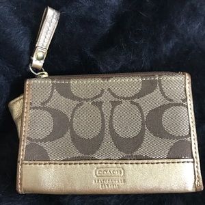 COACH GOLD SIGNATURE COIN PURSE WALLET