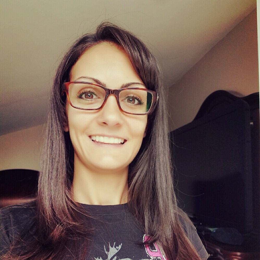 Meet your Posher, Romi