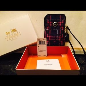 Coach Wristlet in Navy Multi