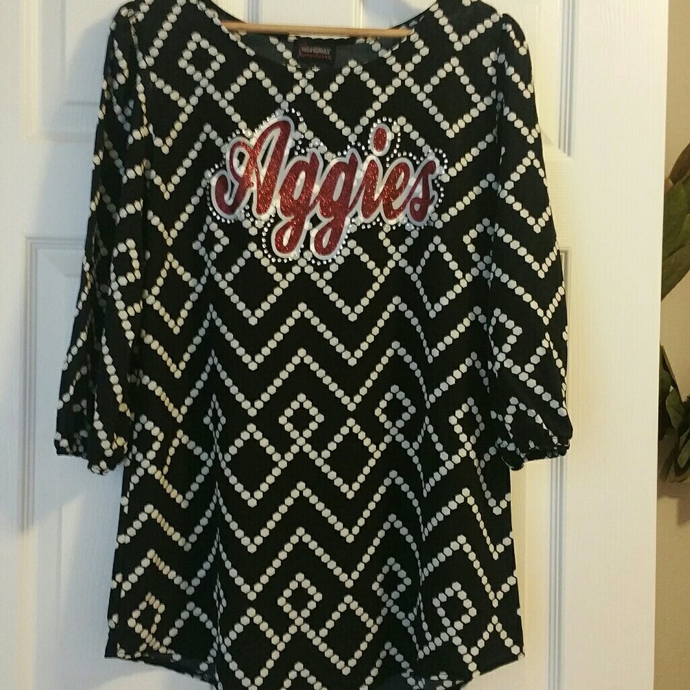 GAMEDAY COUTURE aggie blouse in Large