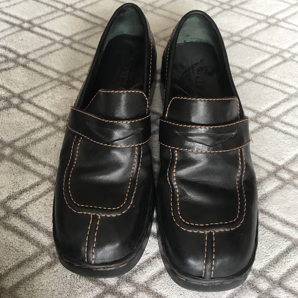 Women's born wedge loafer
