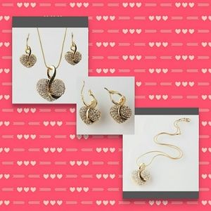 Golf necklace and earrings