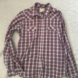 Long sleeve Wrangler button up