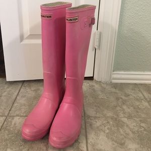 Hunter Tall Rain Boots in Matte Pink