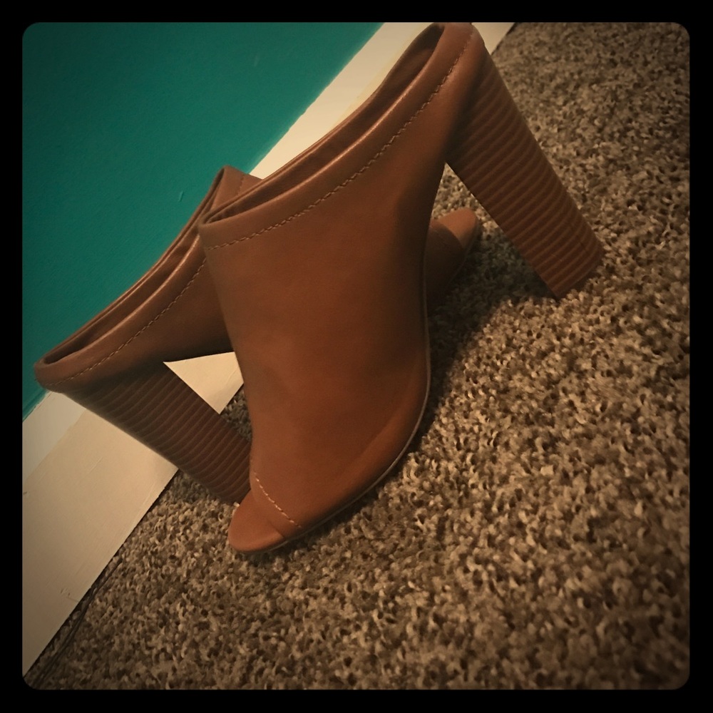 Open Toe Brown Boot Heels💖