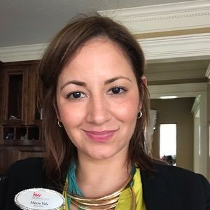 Meet your Posher, Mayra