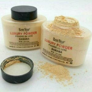 Ben Nye Banana Luxury Powder