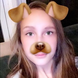 Meet your Posher, Stella