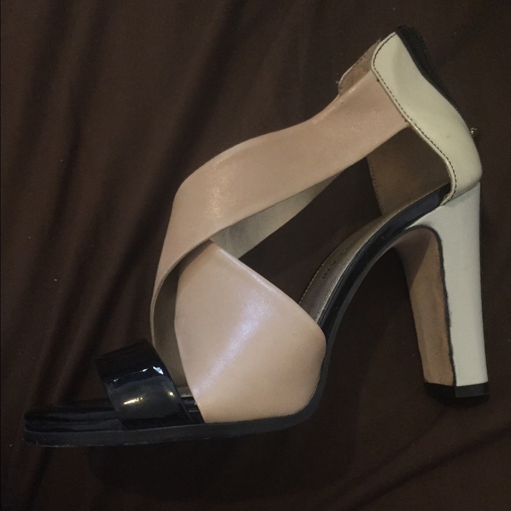 Antonio Melani Heels 7