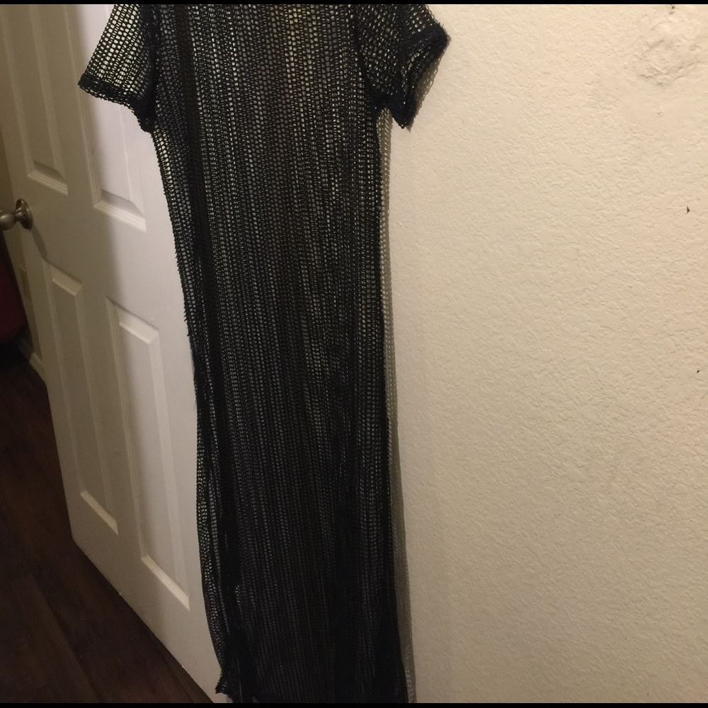 Cover up - Picture 2 of 2