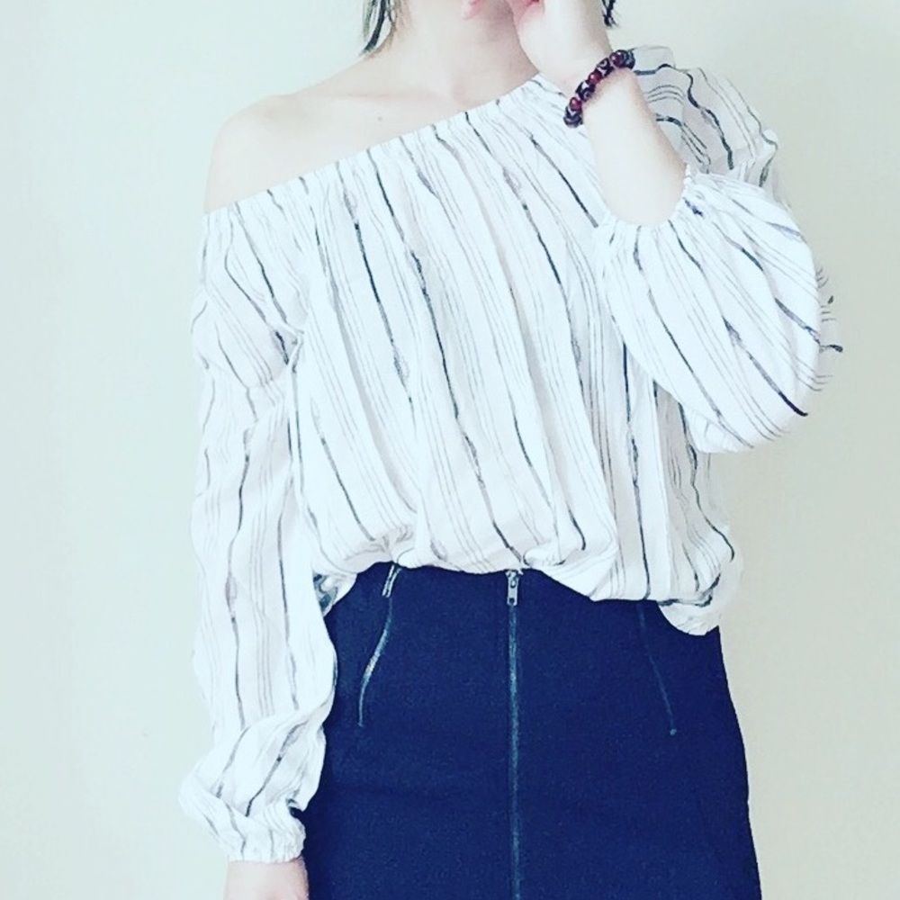5⭐️Ivory/purple off shoulder top - Picture 3 of 7