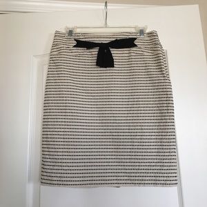 Bow pencil skirt