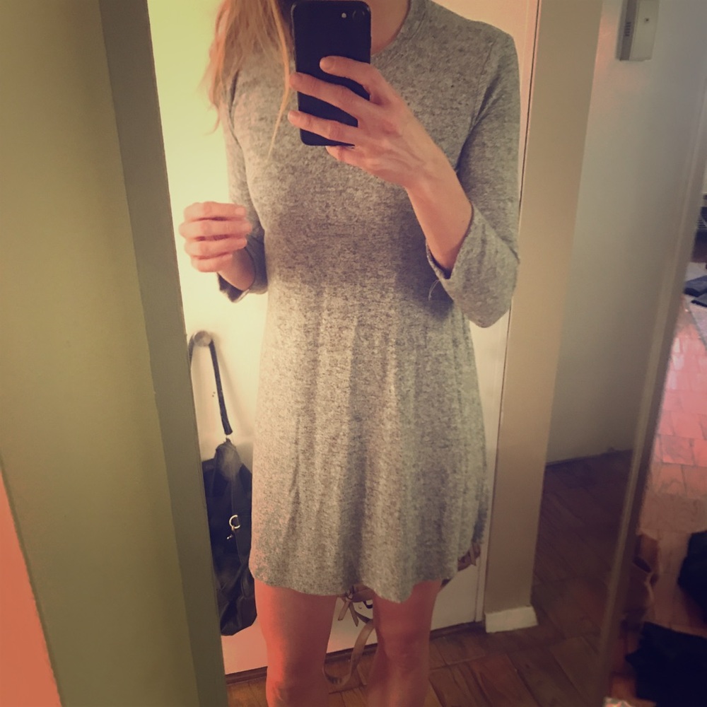 Long sleeve gray dress