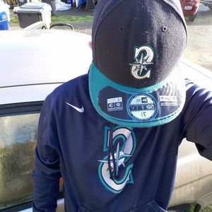 Meet your Posher, Adrian