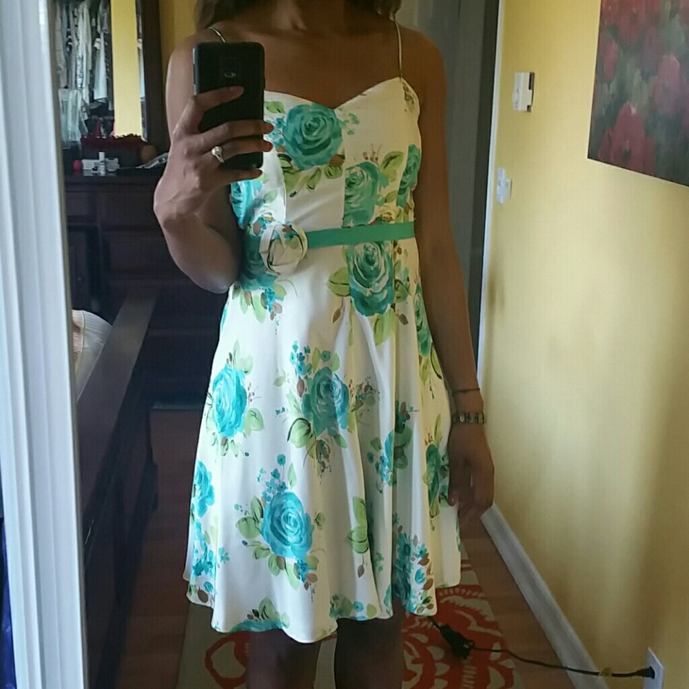 Banana Republic floral 100% silk ress
