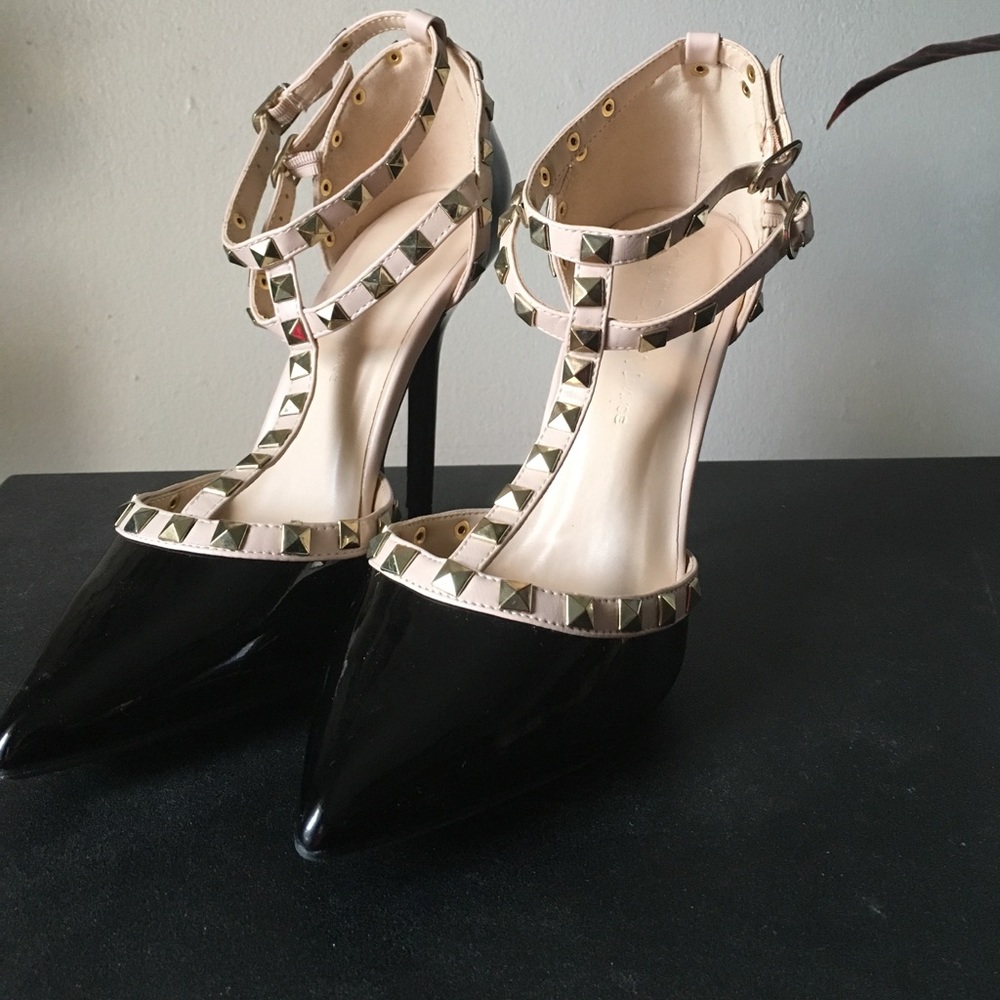 Wild Diva black patent shoes