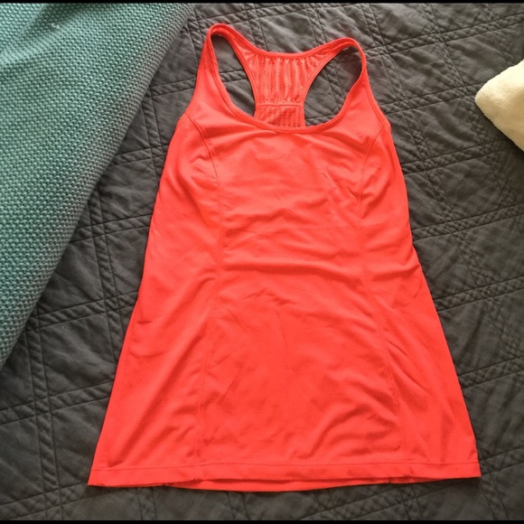 Workout Tank🍑 - Picture 1 of 4