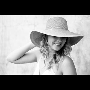 Meet your Posher, Iliana