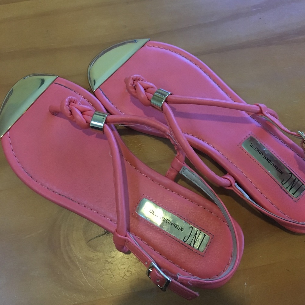 INC international concepts shoes