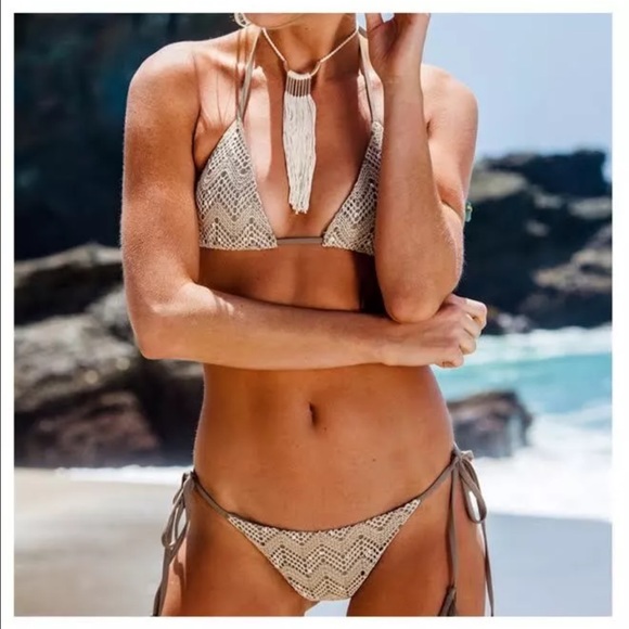⛱SALE Ipanema •Crochet Gray Triangle Tassel Bikini - Picture 3 of 7