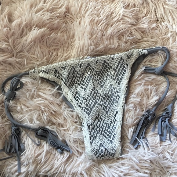 ⛱SALE Ipanema •Crochet Gray Triangle Tassel Bikini - Picture 5 of 7
