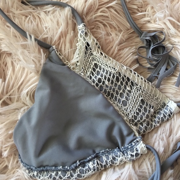 ⛱SALE Ipanema •Crochet Gray Triangle Tassel Bikini - Picture 6 of 7