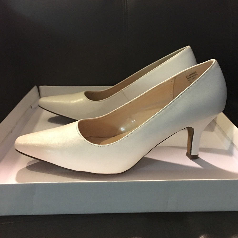 Shoes - Picture 2 of 3