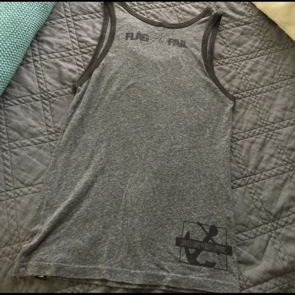 Workout Tank Top 💪🏼 - Picture 2 of 3