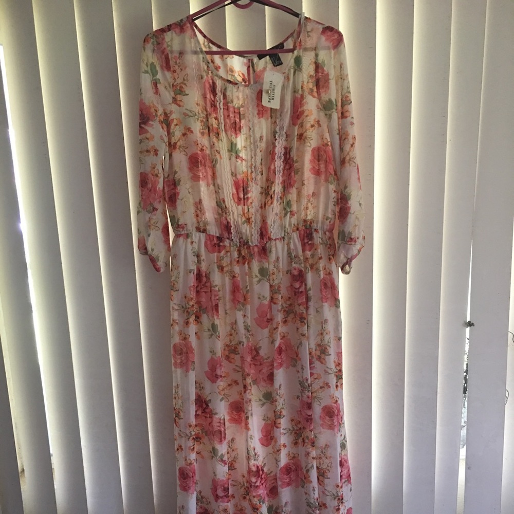 Forever 21 Floral Maxi Dress