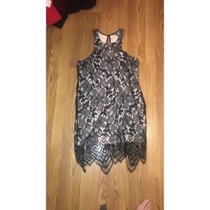 Black/cream lace dress