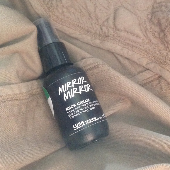 Lush Kitchen Mirror Mirror Neck Cream - Picture 2 of 3