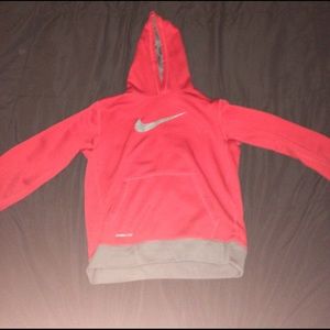Nike therma-fit hoodie
