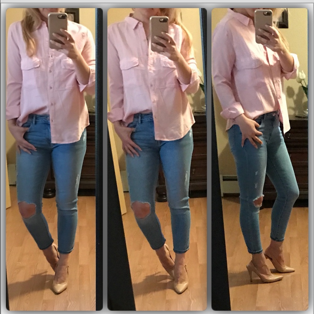LAST๐๐ธSoft pink button down๐ธ - Picture 1 of 5