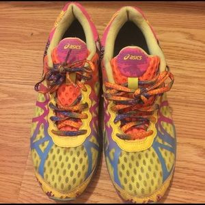 Women's asics running shoes size 8