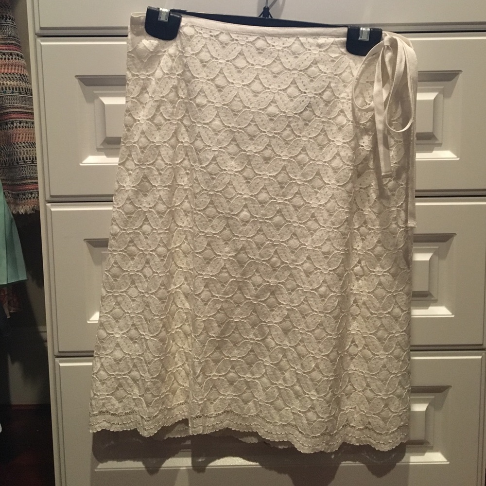 White lace skirt