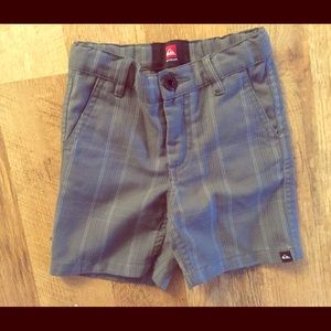 Boys Quiksilver shorts!