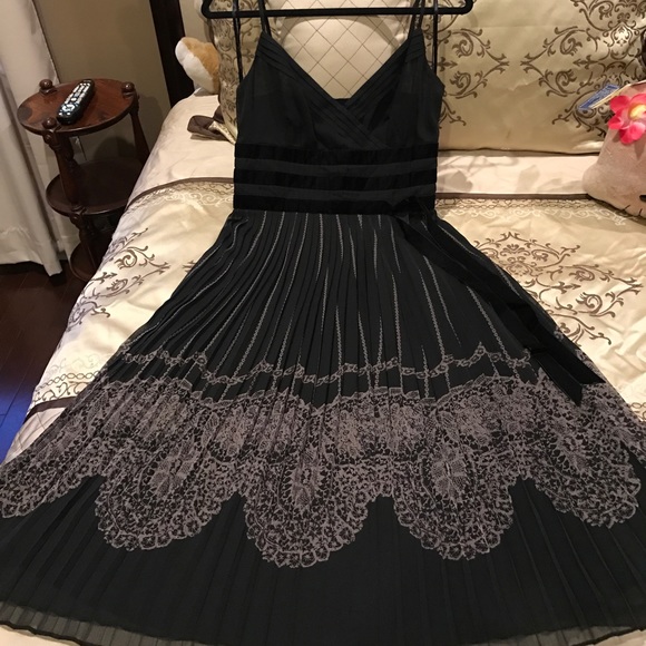 Dress by the loft - Picture 2 of 8