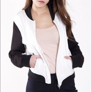 NWT BB Dakota Jeanie Black & White Bomber Jacket