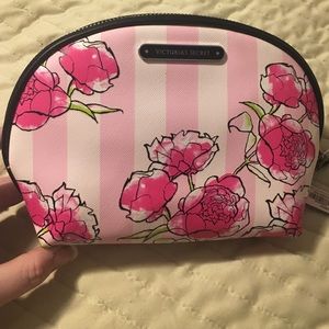 Victoria Secret make up bag 💄
