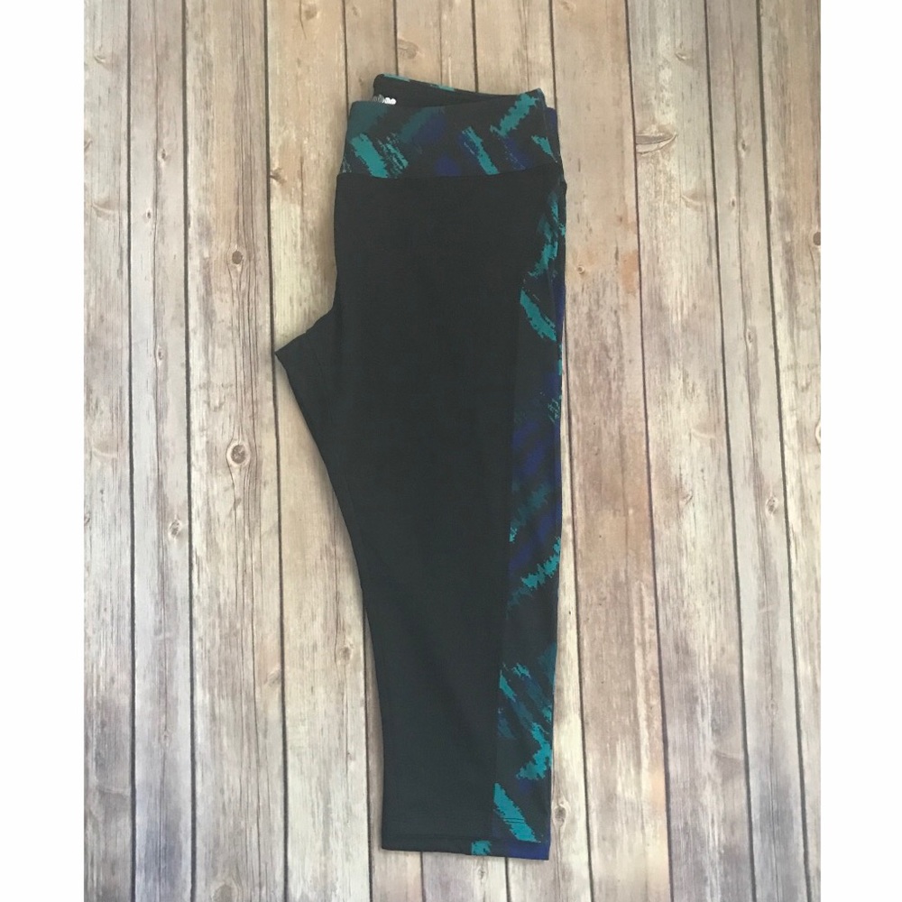 LuLaRoe Jade Crop Legging