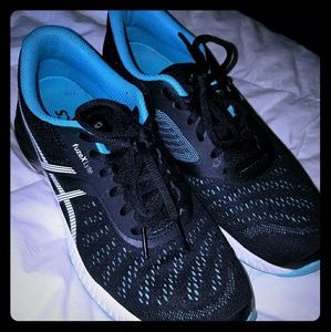 Asics size 8 running shoes