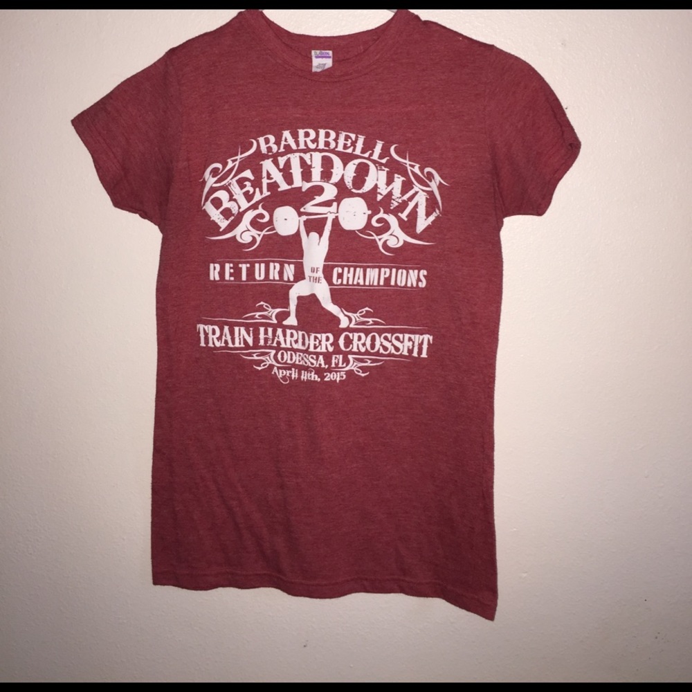 Super fitted cute workout tshirt!